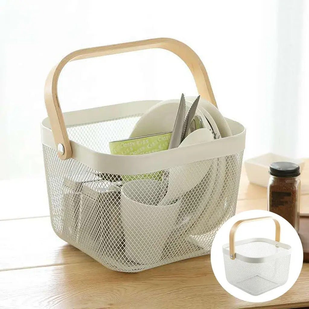 panier de rangement blanc avec vaiselle